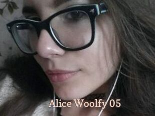 Alice_Woolfy_05