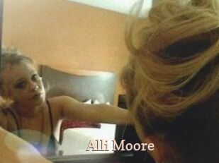 Alli_Moore
