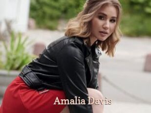 Amalia_Davis