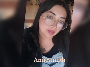 Aniiesmiith