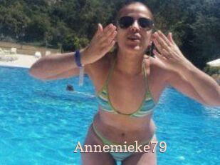 Annemieke79