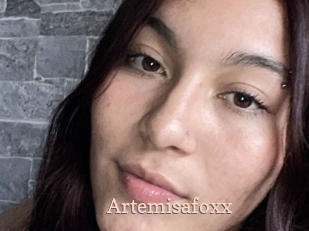 Artemisafoxx