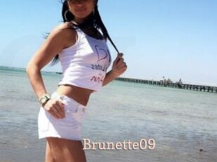 Brunette09