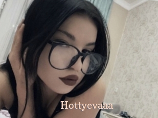 Hottyevaaa