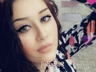 Julia982