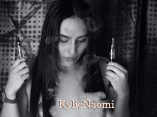 KylieNaomi