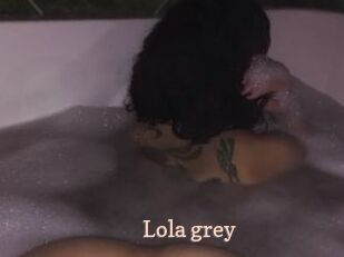Lola_grey