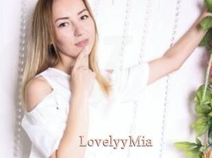 LovelyyMia Chaude Vision