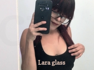 Lara_glass