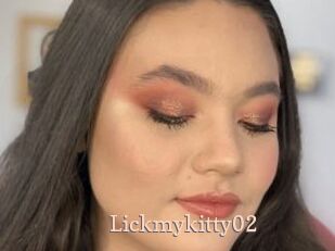 Lickmykitty02