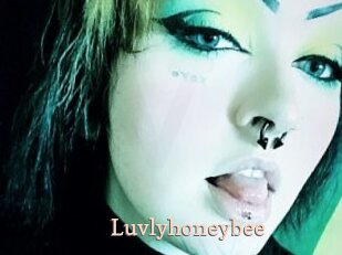 Luvlyhoneybee
