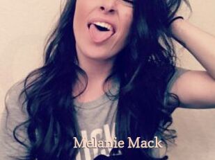 Melanie_Mack