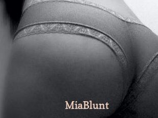 MiaBlunt