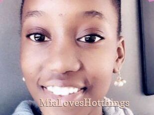MiaLovesHotthings