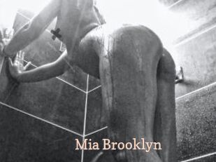 Mia_Brooklyn