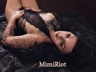 Mimi_Riot