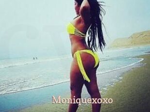 Moniquexoxo