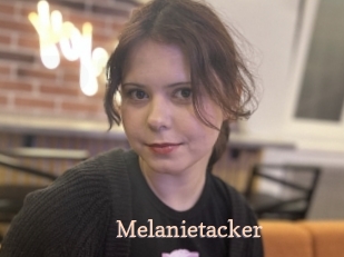 Melanietacker