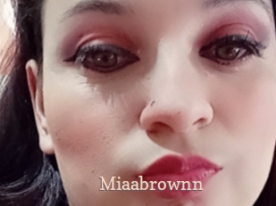 Miaabrownn