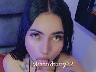 Miaandtony22