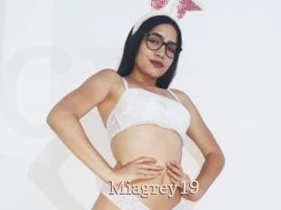 Miagrey19