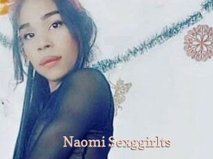 Naomi_Sexggirlts