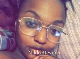 Nikki_Stevens