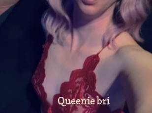 Queenie_bri