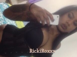RickiRoxxx