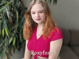 Roxyfoxyy