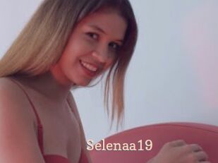 Selenaa19