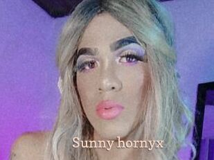 Sunny_hornyx