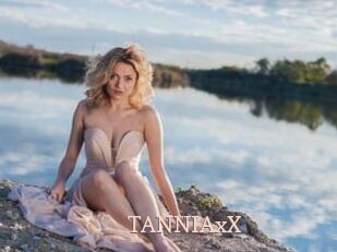 TANNIAxX Chaude Vision