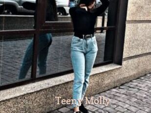 Teeny_Molly