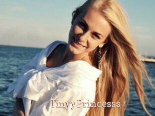 TinyyPrincesss Chaude Vision