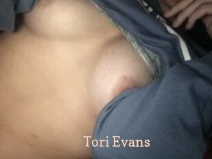 Tori_Evans