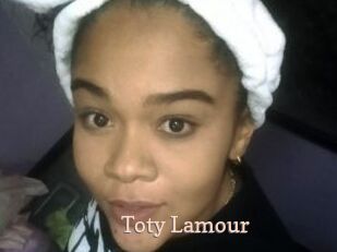 Toty_Lamour