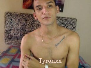 Tyronxx Chaude Vision