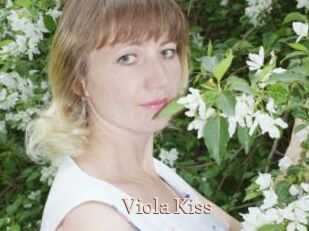 Viola_Kiss_
