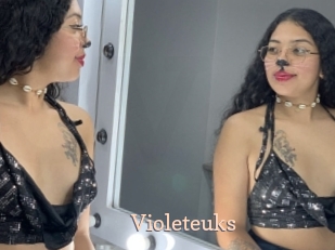 Violeteuks